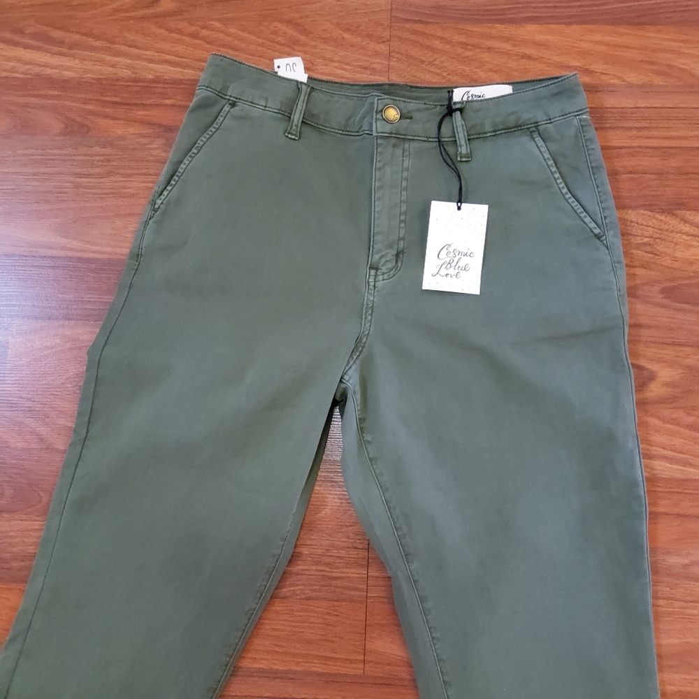 Cosmic Blue Love Crop Pant Command Green NWT - Picture 6 of 13